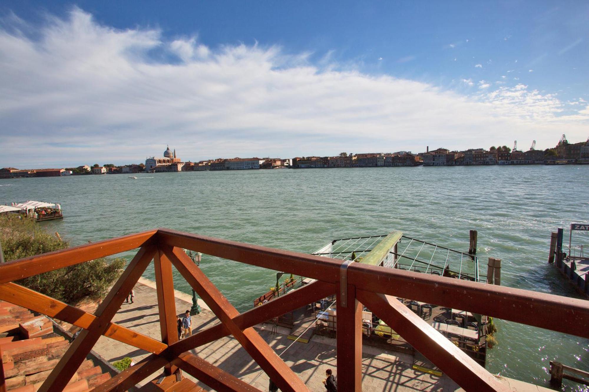 Ve.N.I.Ce. Cera Tintoretto Suite Venecia Exterior foto